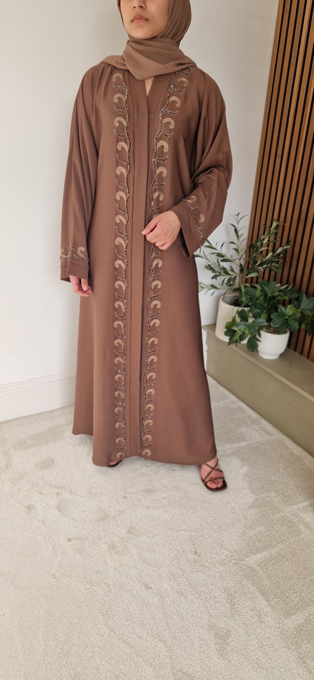MAHNOOR ABAYA  BROWN