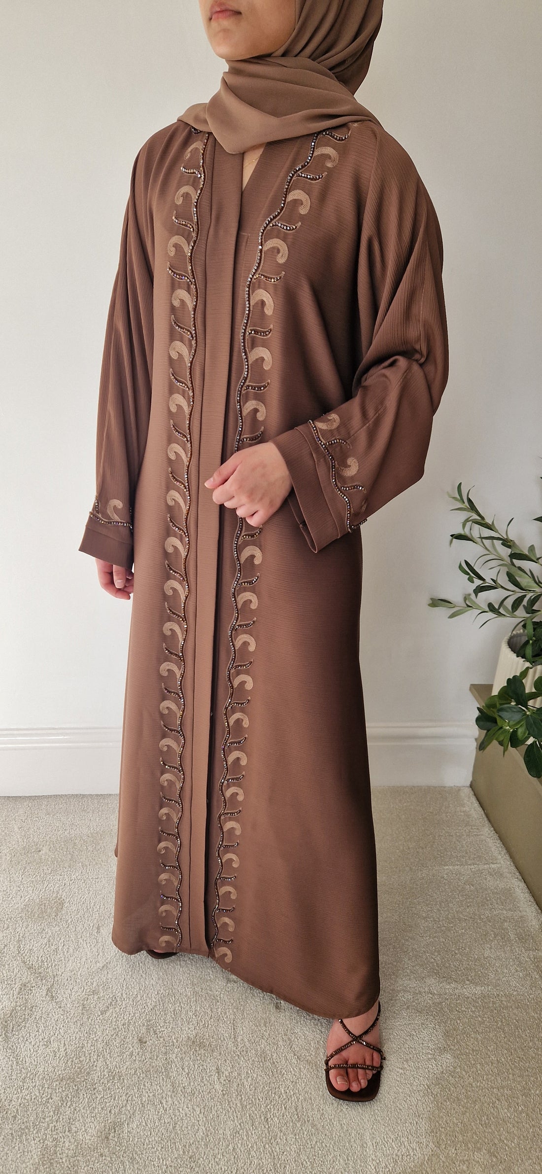MAHNOOR ABAYA  BROWN