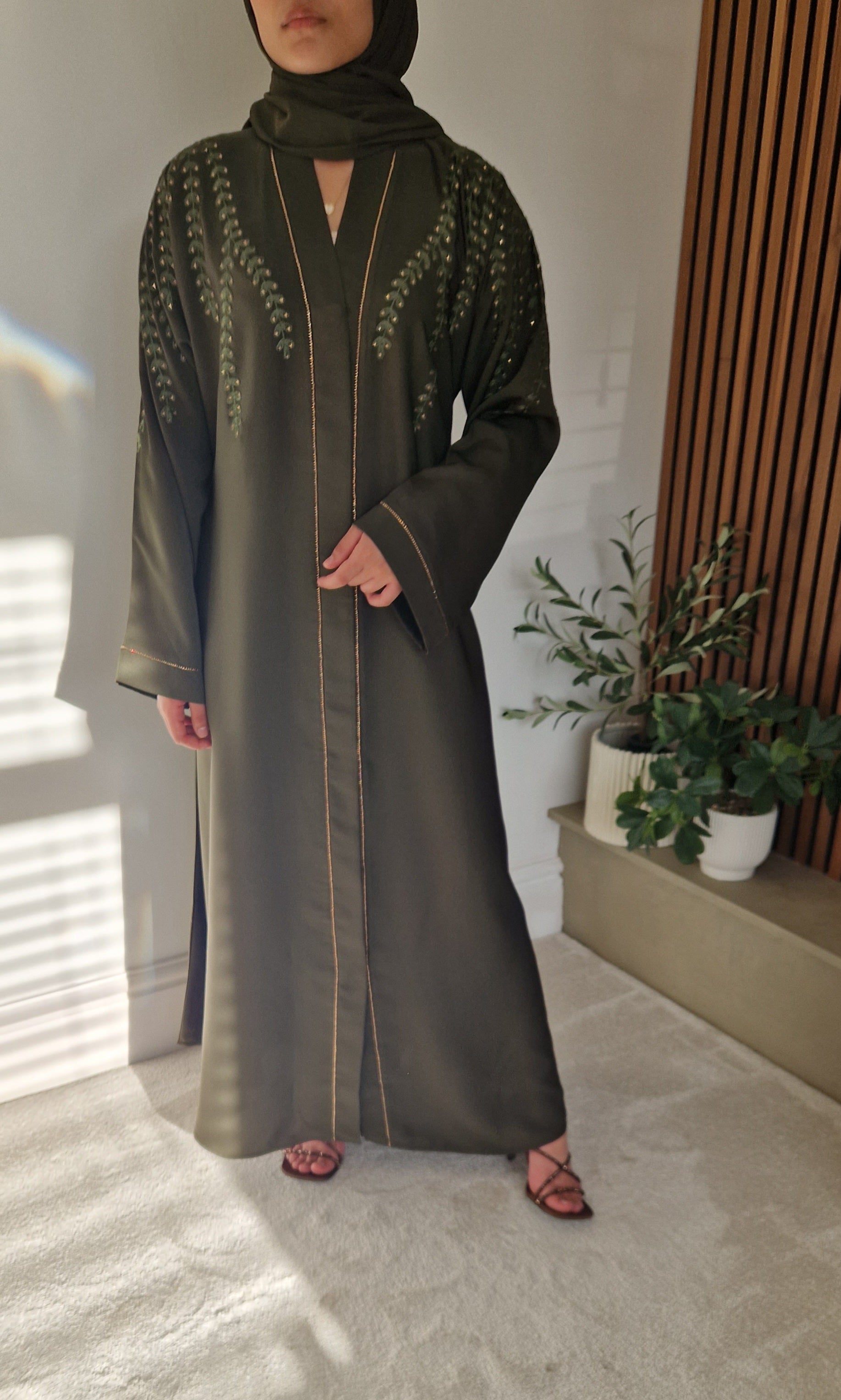LAYBA ABAYA OLIVE GREEN