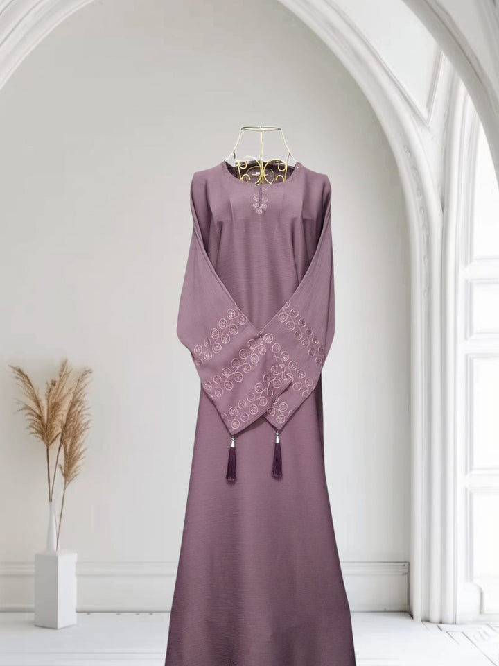 LEEZA ABAYA